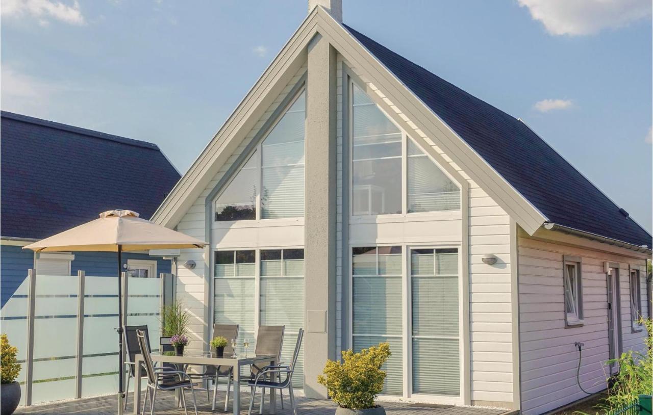 Beach Front Home In Zerpenschleuse With Wifi Екстериор снимка