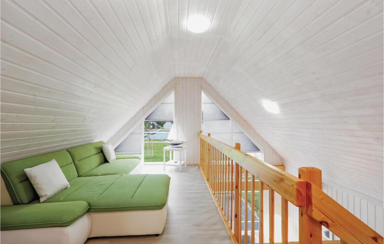 Beach Front Home In Zerpenschleuse With Wifi Екстериор снимка